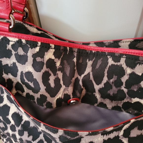 Coach Vintage Leopard Print Fabric with Red Geuine Leather. No E1320-F25178 - Picture 3 of 8